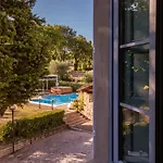 Tatil Evi Residenza La Canonica Relais - Historic & Pool Novilara