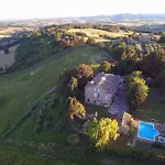Residenza La Canonica Relais - Historic & Pool Tatil Evi *