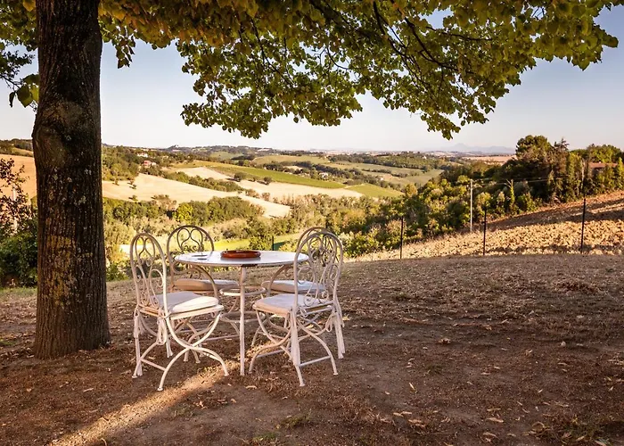 度假居 Residenza La Canonica Novilara